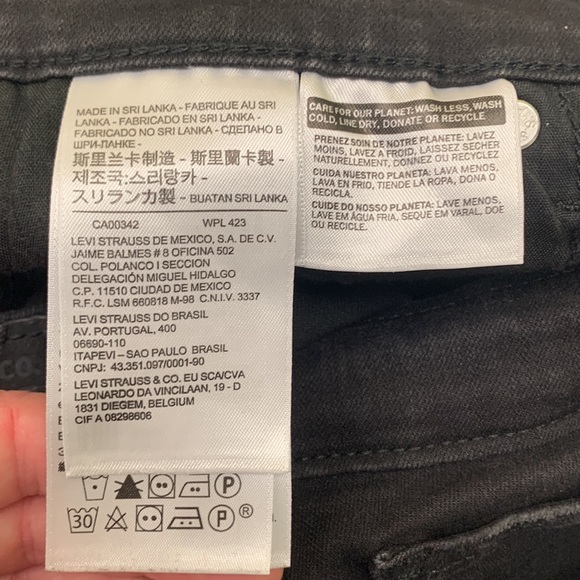Levi’s distressed 711 skinny midrise black size 28 - Picture 6 of 6